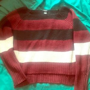 Striped sweater crop top front long in the back